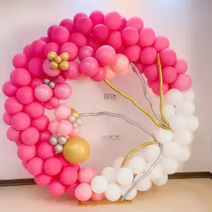 تم تولد سفید صورتی